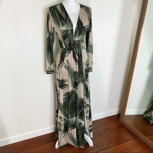 Beach dress Green with leaf design Two front slits